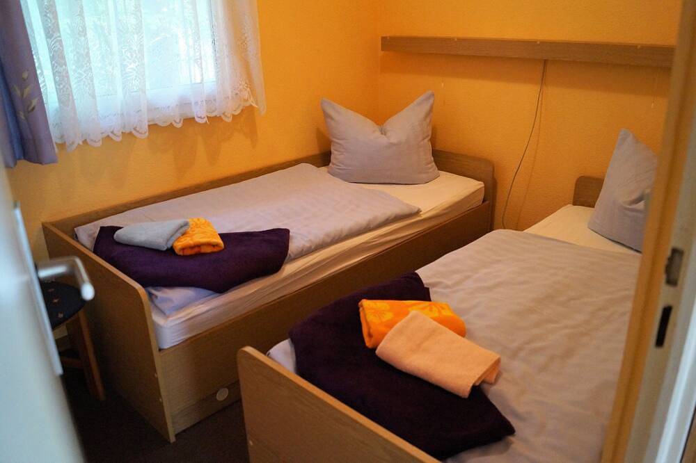 Bungalow für 3 Gäste mit 38m² in Friedland in Chossewitz, Friedland