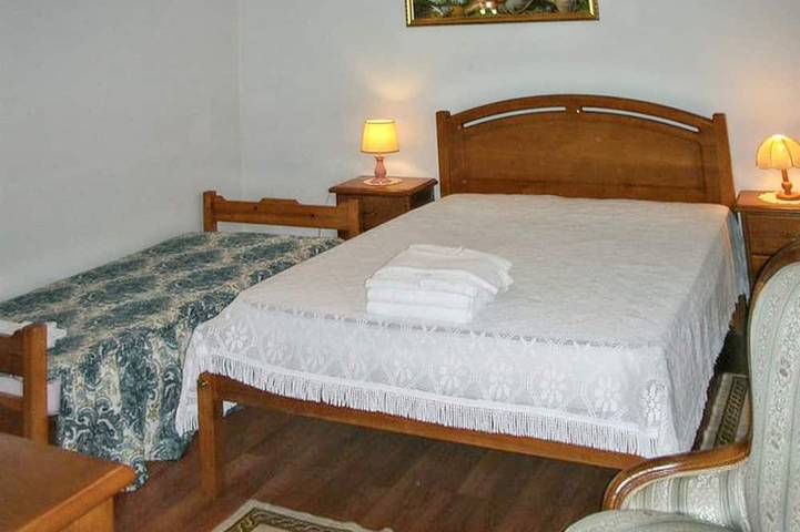 Location de vacances pour 5 personnes, avec terrasse et jacuzzi ainsi que jardin et piscine dans Pedraça - 3