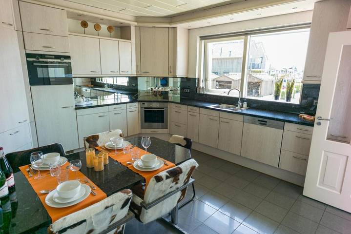 Ferienhaus für 8 Personen, mit Balkon und Terrasse sowie Garten und Ausblick in Stavoren - 3