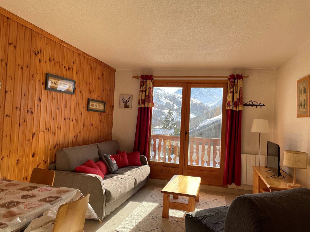Ganzes Studio, Studio cabin 4/5 people South facing in Valloire, Region Saint-Jean-de-Maurienne