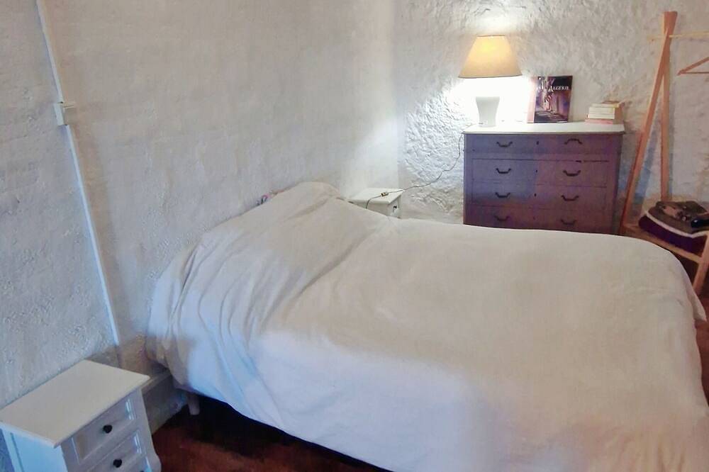 Apartamento entero, Le logis des vendangeurs, between Saint Chinian and the sea in Puisserguier, Region de Béziers