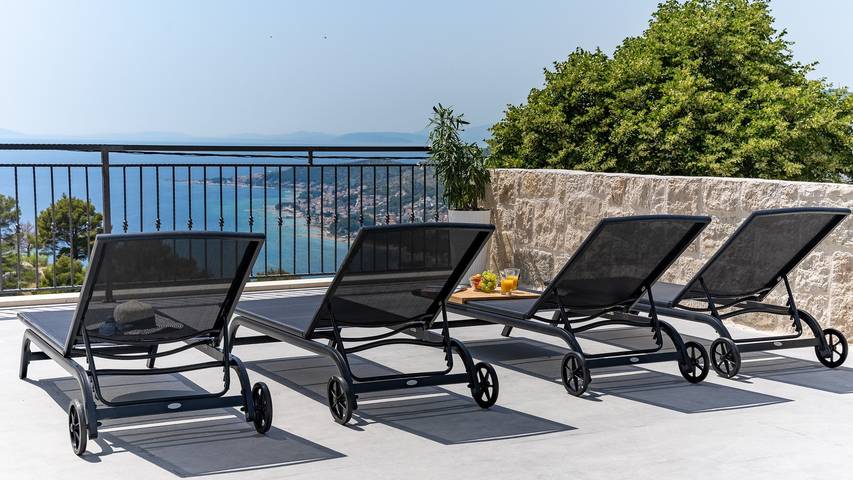 Ferienhaus für 8 Personen, mit Pool und Garten in Omis - 4