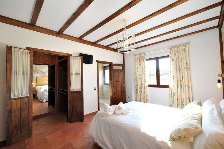 Rural house 5 * Grand Luxury in Toledo, Puy Du Fou in Albarreal de Tajo, Toledo Province