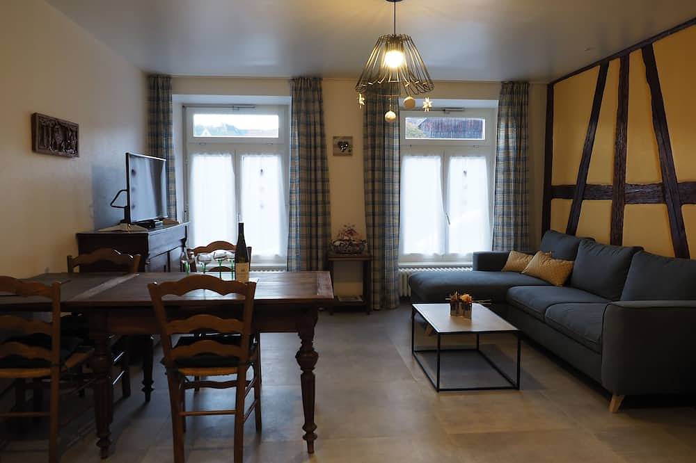 Appartement entier, Gîte \" Grand-mère\" 3 épis avec jardin et terrasse privée in Hunawihr, Parc naturel régional des Ballons des Vosges