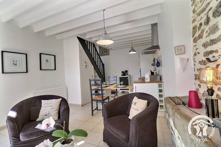 Gîte pour 3 personnes, avec terrasse à Saint-Coulomb - 4