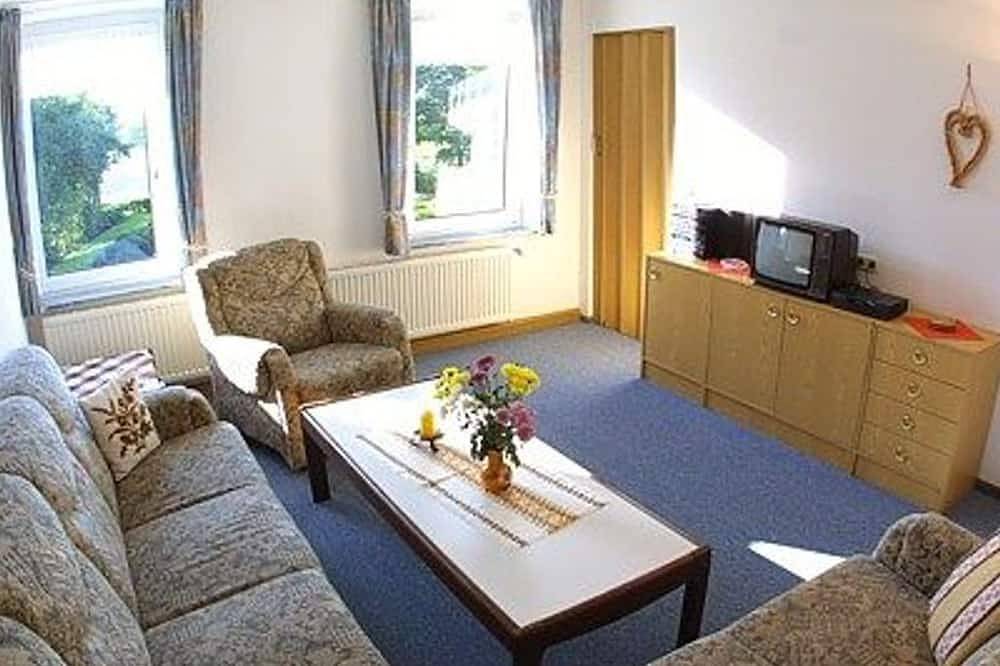 Ganze Wohnung, Ferienwohnung Nordseite - Landhaus Schwanenhof in Ostbense in Ostbense, Neuharlingersiel