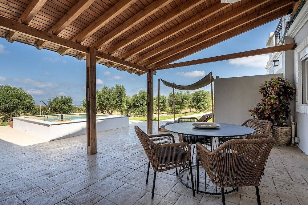 Ganze Wohnung, Elaionas Luxe w/ Private Pool - No. 3 in Mastichari, Kos