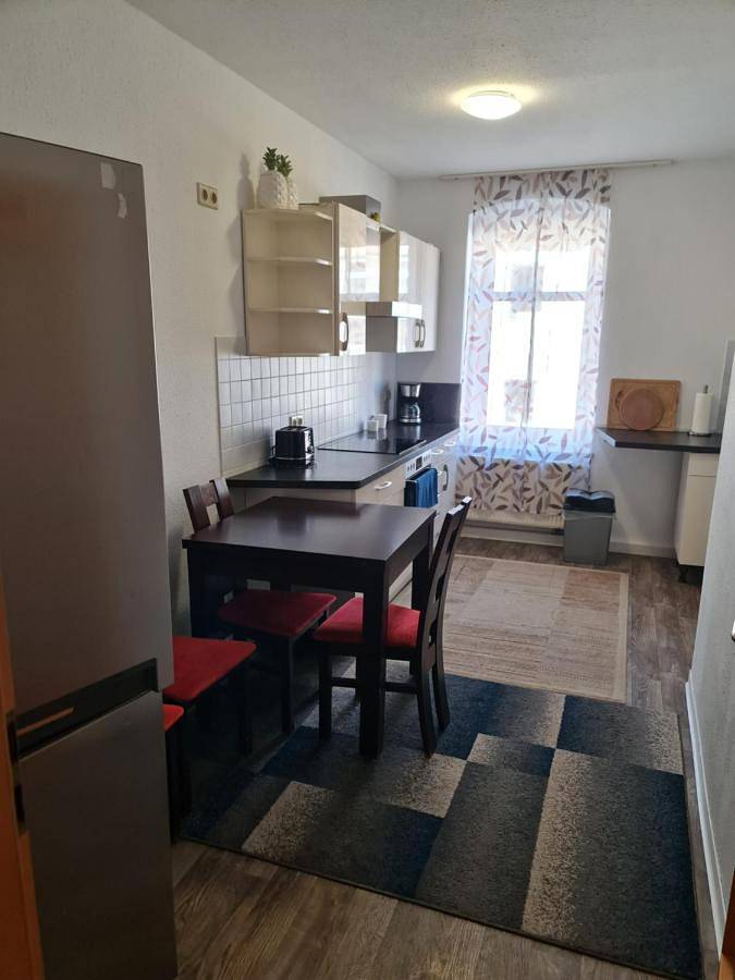 Ferienwohnung für 7 Personen, mit Terrasse und Garten sowie Ausblick