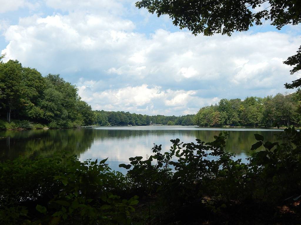 Waterfront camper in Adirondack-like setting in Wyoming County