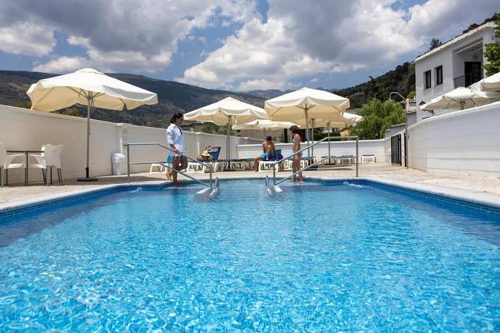 Apartamento para 4 personas, con Terraza y Piscina en Bubión