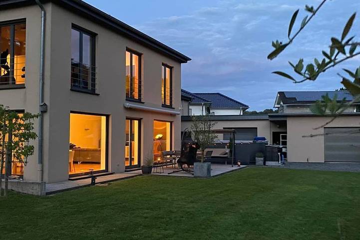 Ferienhaus für 6 Personen, mit Terrasse und Garten sowie Sauna in Landscheid