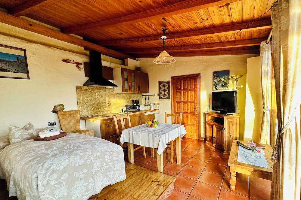 Apartamento entero, Refugio Acogedor con Vistas al Océano y Teide in La Vega (Canary Island), Icod de los Vinos
