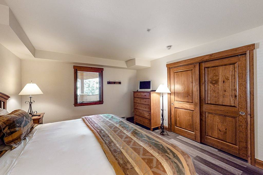 Vacation Apartment for 8 Guests in Vail Ski Resort, Vail