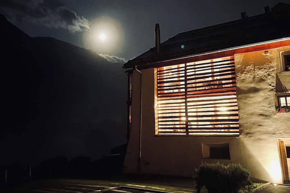 Ganze Wohnung, Chesa Jäger, (Brail). in Brail, Zernez
