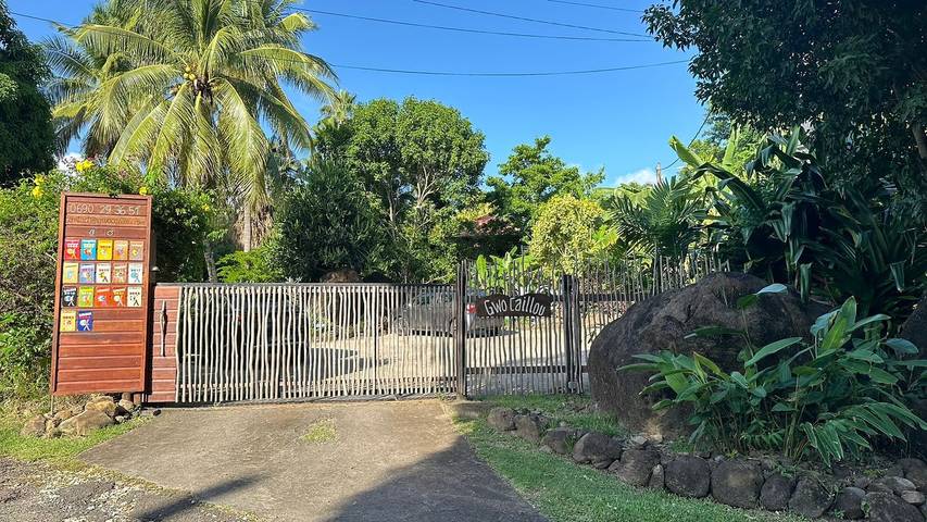 Location de vacances pour 6 personnes, avec jardin ainsi que terrasse et piscine à Bouillante - 3
