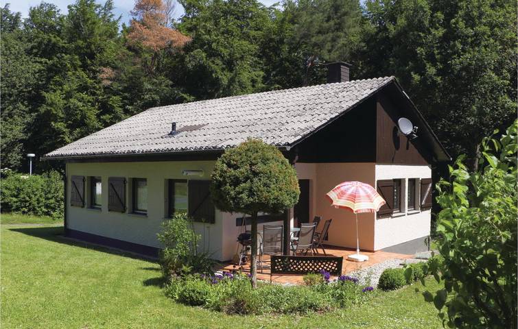 Ferienhaus für 6 Personen, mit Terrasse und Garten in Thalfang