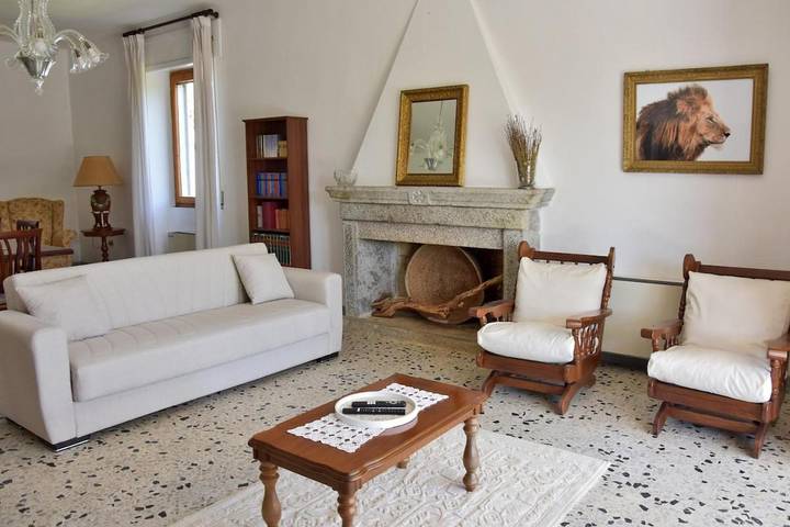 Location de vacances pour 6 personnes, avec jardin ainsi que piscine et vue à Sant'Antonio di Gallura - 2