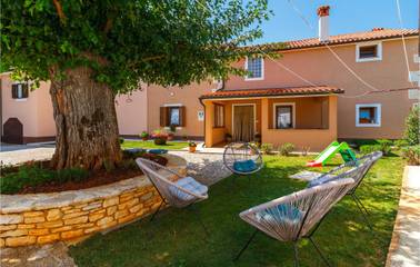 Gîte pour 6 personnes, avec terrasse à Svetvinčenat