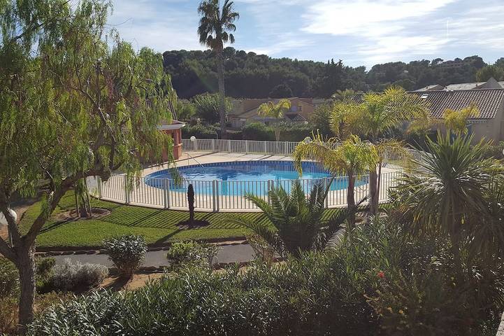 Ferienhaus für 6 Personen, mit Garten und Balkon sowie Pool