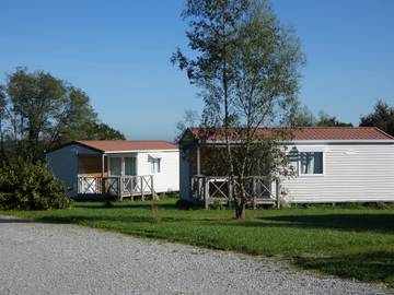 Gîte pour 4 personnes, avec piscine ainsi que terrasse et jardin, animaux acceptés à Orist