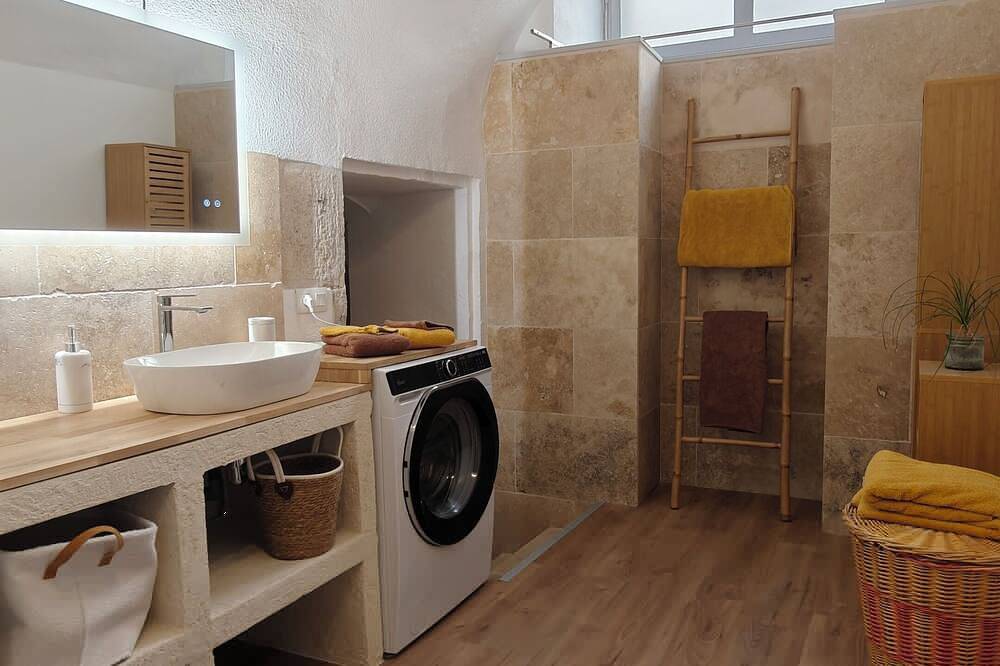 Appartement entier, Cœur de ville - appartement voûté, charme et cosy in Dole, Jura