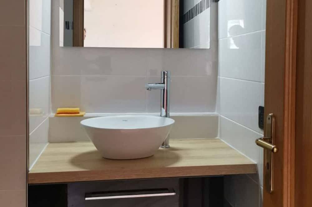 Ganze Wohnung, Sea view apartment in Liguria in Pompeiana, Riviera di Ponente
