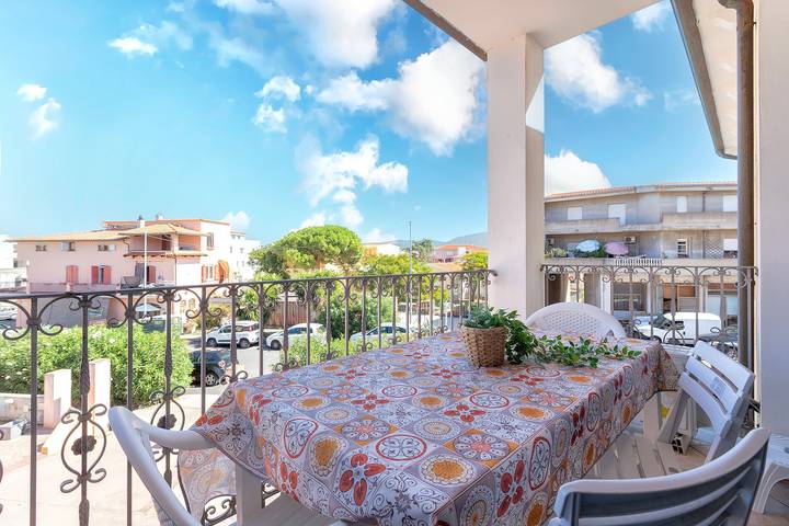 Entire apartment, Two-room apartment in Valledoria just minutes from the sea in Codaruina/Valledoria, Valledoria