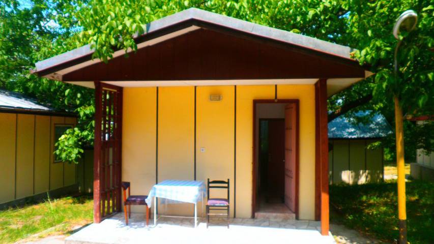 Bungalow para 3 personas, con Balcón/Terraza además de Jardín y Vistas en Bulgaria
