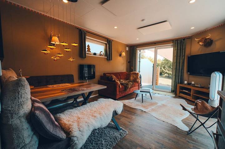Wellness-Chalet mit privater Sauna, Whirlpool, Gym, eBike in Braunfels, Lahn-Dill-Kreis