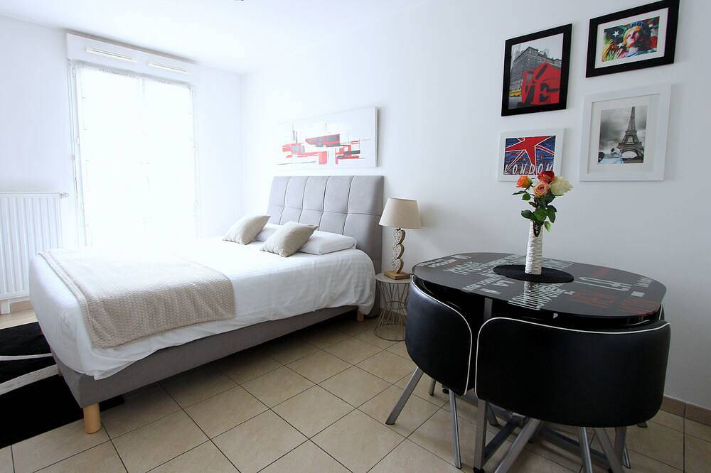 Appartement De Vacances pour 2 Personnes dans Serris, Seine-et-Marne