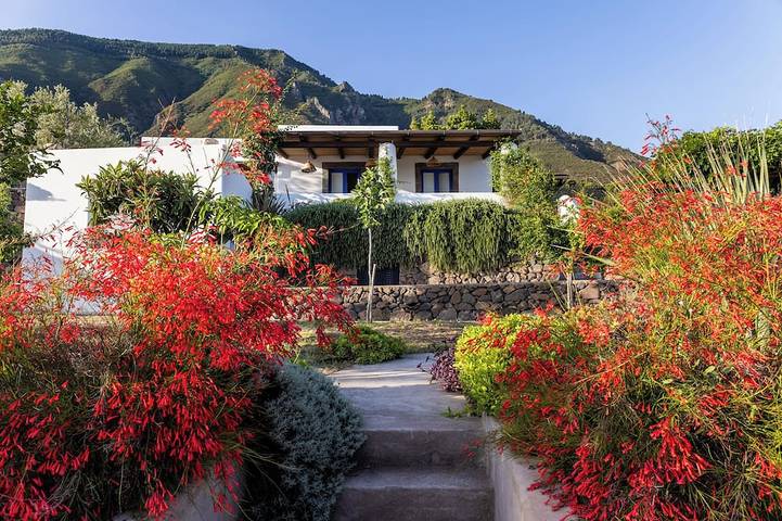Ferienhaus für 8 Personen, mit Terrasse und Garten