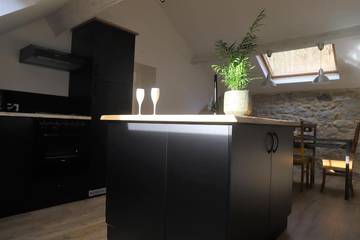 Gîte pour 2 personnes, avec jardin et terrasse à Gesves