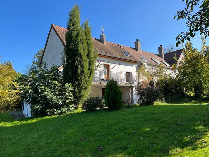 Location de vacances pour 4 personnes, avec Balcon et Terrasse ainsi que Jardin et Vue à Briare