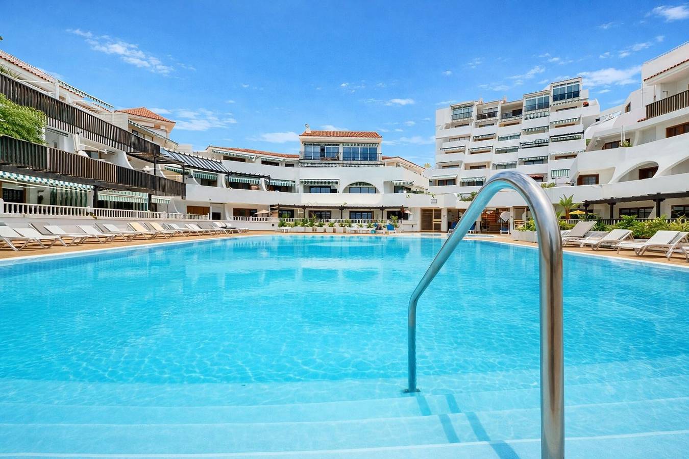 Ganze Wohnung, Ferienwohnung Gran Ático 307 Royal Costa Adeje am Strand mit Gemeinschaftspool & Wi-Fi in Playa de Fañabé, Adeje