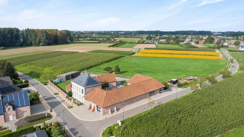 Hôtel pour 3 personnes, avec Terrasse et Jacuzzi ainsi que Jardin et Sauna à Wetteren