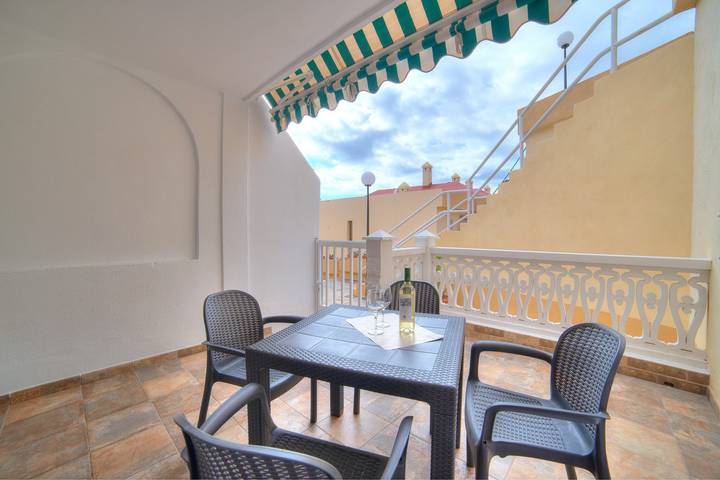 Vacation Home 'Sweet Oasis' with Shared Pool, Private Terrace and Wi-Fi in San Eugenio Alto, Adeje