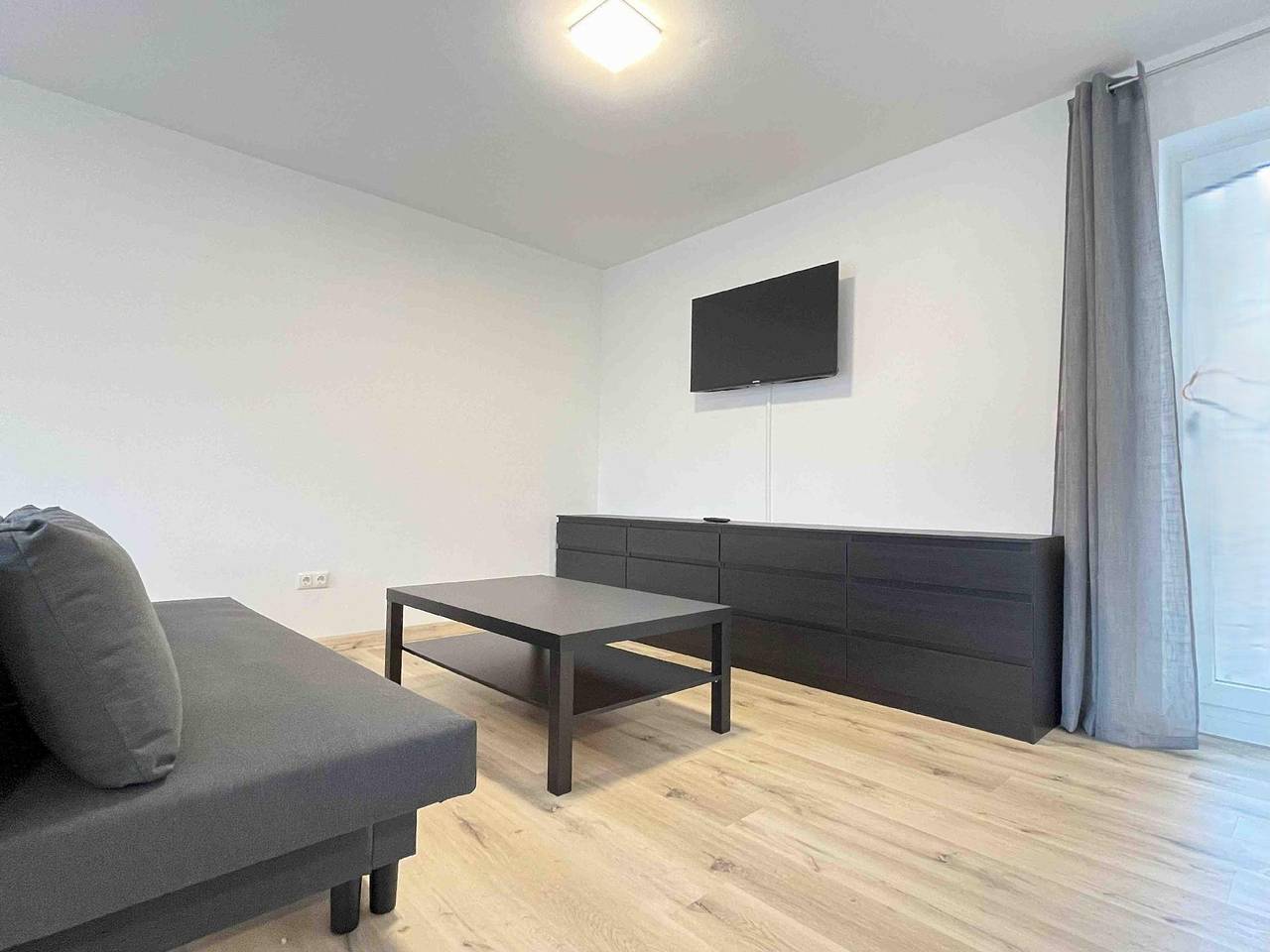 Ganze Ferienwohnung, Lap105 Moderne Monteurwohnung in Lappersdorf, Ostbayern