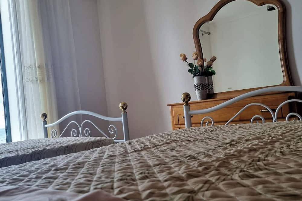 Retreat for body and soul!\n\nwww.soulfulstays.pt in Porto Moniz, Madeira