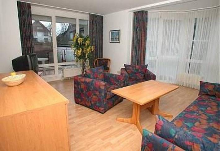 Apartamento vacacional entero, Apartamento de vacaciones para 4 personas con balcón in Scharbeutz, Distrito de Holstein Oriental