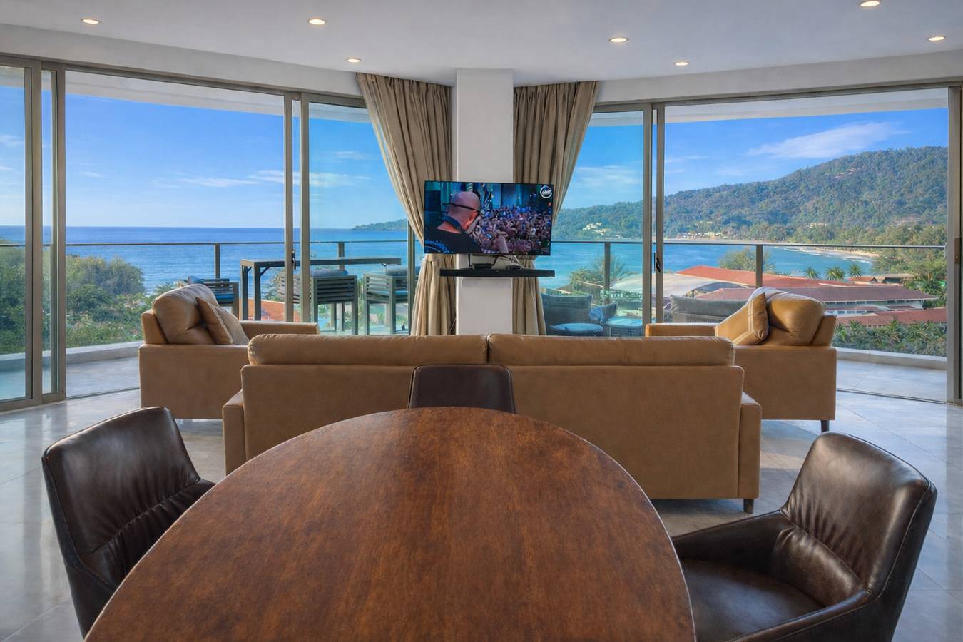 Entire holiday apartment, Modern condo with full sea view, 4 min walk to Kamala beach in Kamala Beach, Kamala