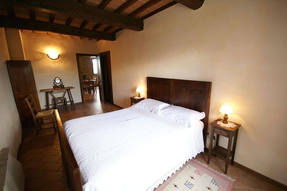 Casa en Montone con Piscina y Jardín in Montone (Italia), Valtiberina