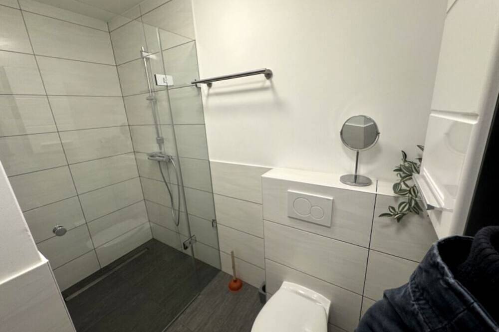 Ganze Wohnung, City Center Room \"Zuse\" mit Küche in der Innenstadt in Bad Hersfeld, Hessisches Bergland