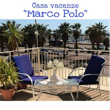 Location de vacances pour 4 personnes, avec vue et terrasse à San Leone