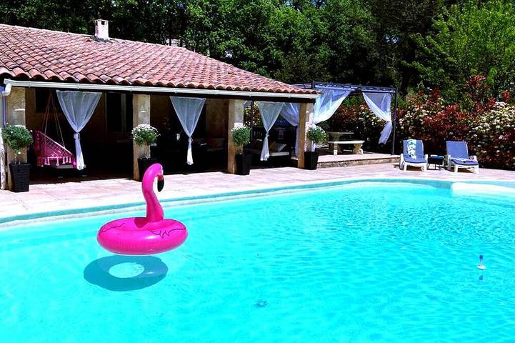 Gîte pour 2 personnes, avec Terrasse et Jardin à Baudinard-sur-Verdon