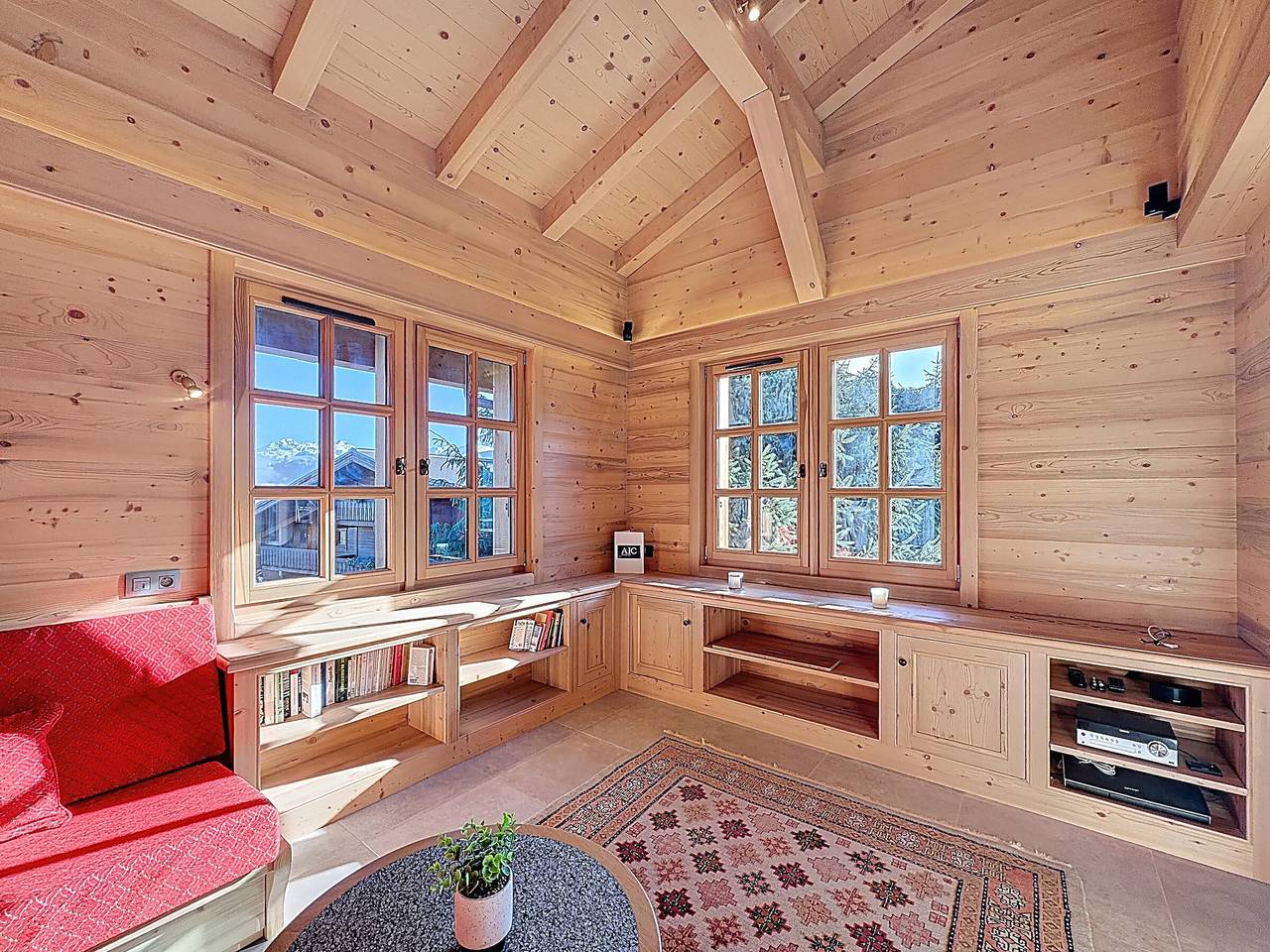 Chalet spacieux 5 chambres proche ski bus, vue Mont-Blanc in Combloux, Pays du Mont-Blanc