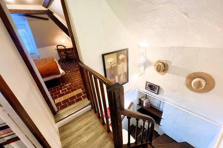 Location de vacances pour 3 personnes, avec terrasse et jardin dans Château du Clos Lucé - 4