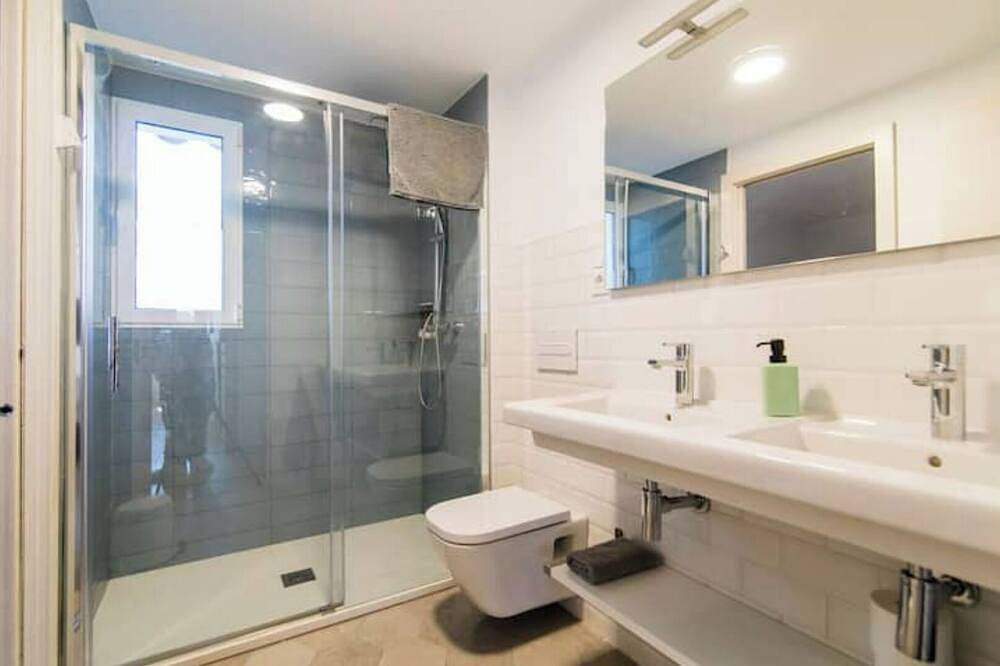 Apartamento entero, Luminous apartment in Montan (Montanejos) in Montán, Provincia de Castellón