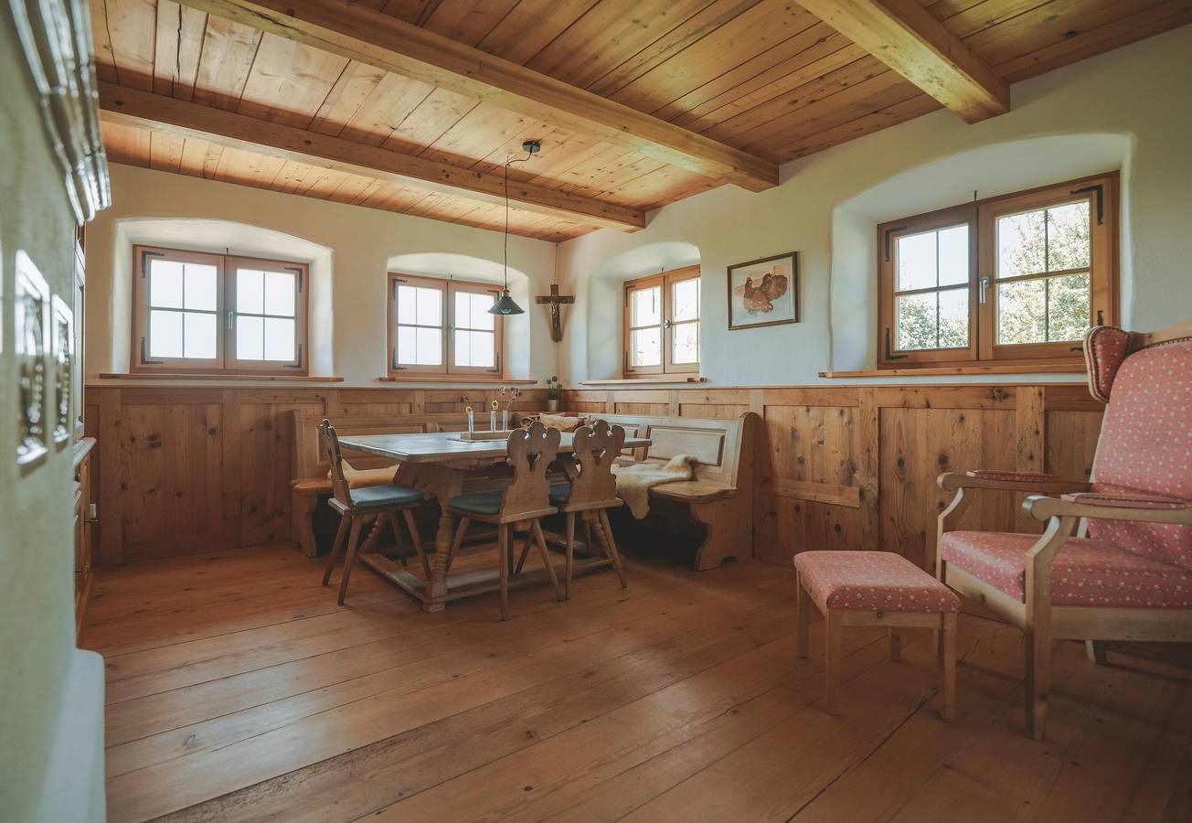 Ferienhaus 'Kaiser' mit Bergblick, privater Terrasse und Wi-Fi in Aßling, Oberbayern