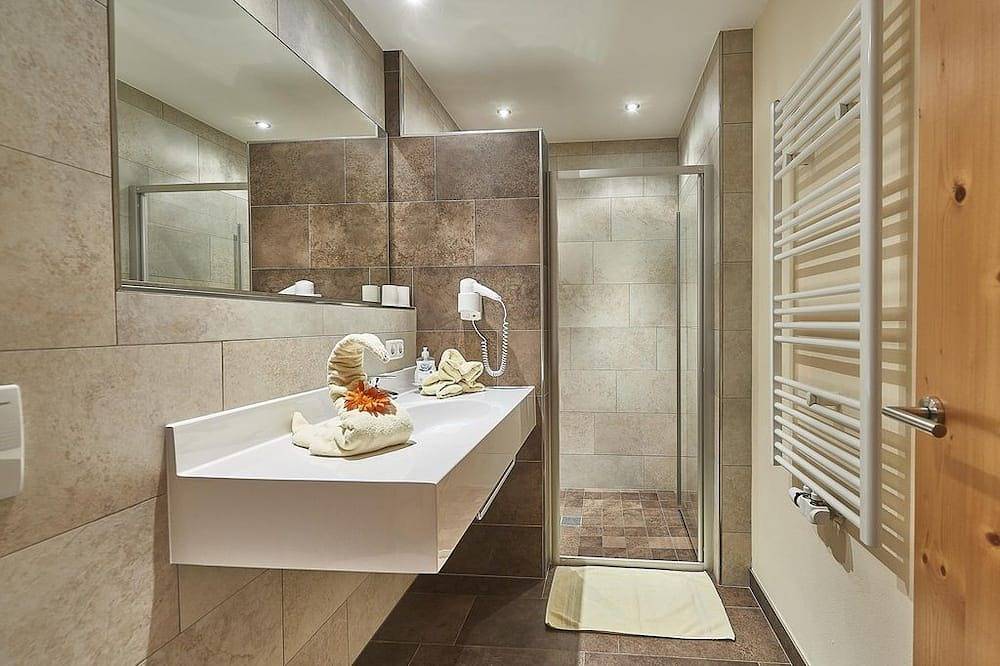 Hotelappartement/1 Schlafraum/Bad, Wc - Hotel Gasthof Schweizerhaus in Stuhlfelden, Pinzgau