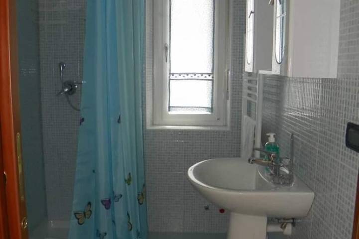 Cocconato: Casa indipendente con giardino privato in collina. Vista mozzafiato. in Cocconato, Provincia d'Asti